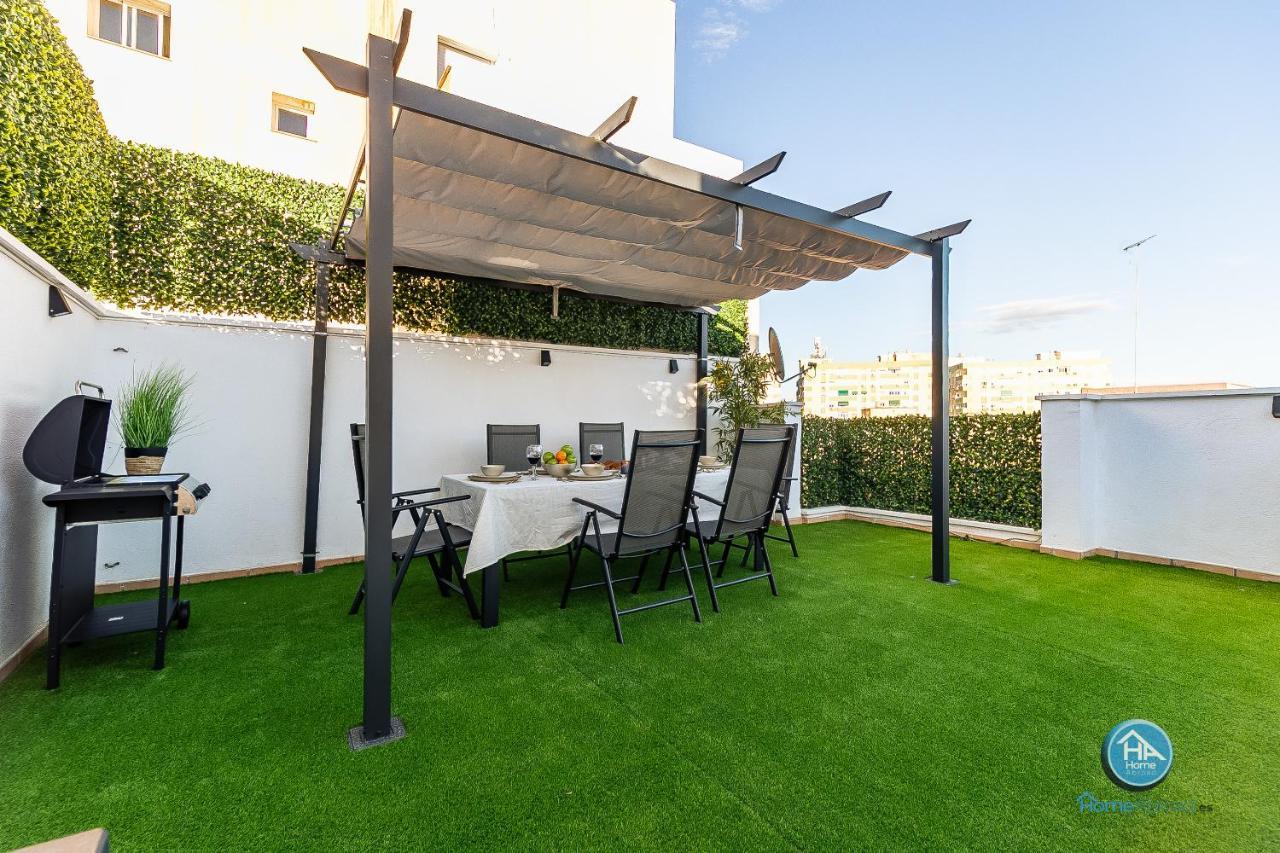 Paseo de la Salud Apartments - HomeAbroad Málaga Exterior foto